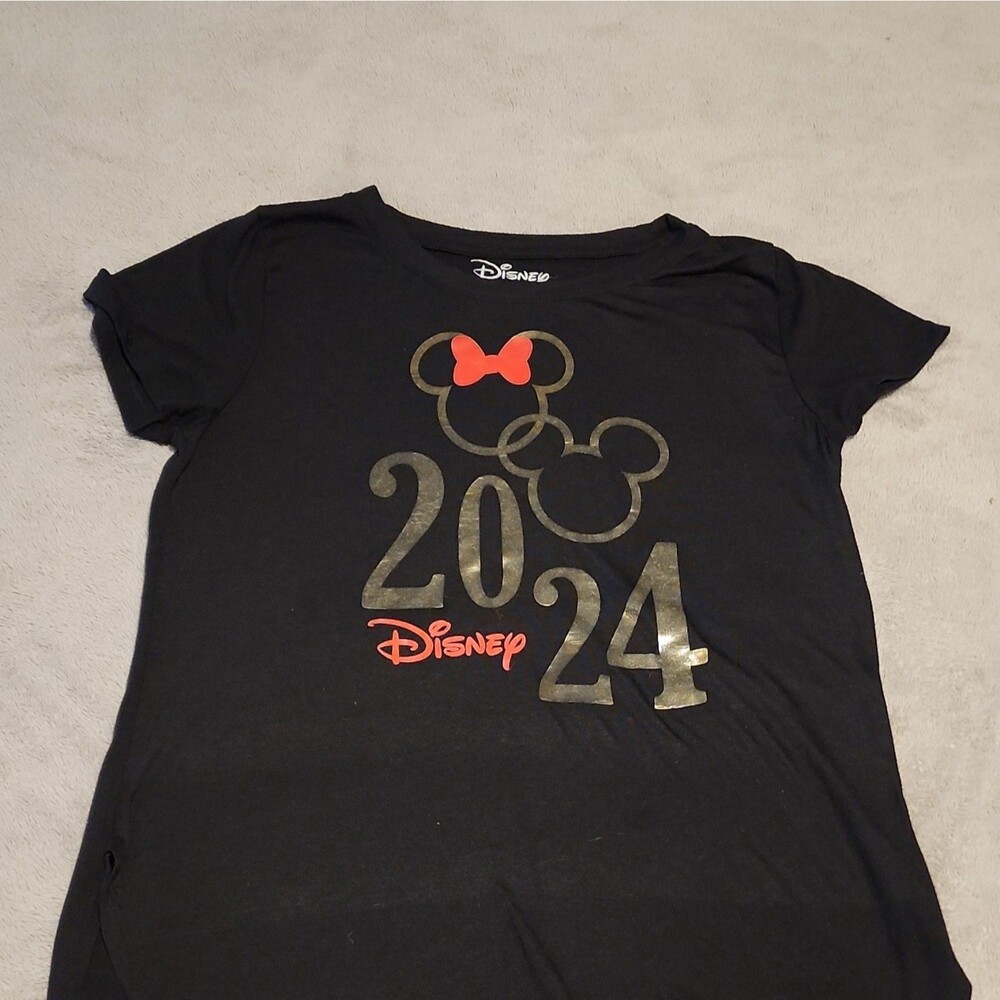 Disney 2024 Mickey & Minnie Mouse Graphic Black T-Shirt Size S Polyester/Rayon